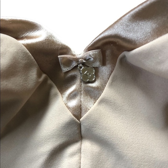 Breezies Full Coverage Satin Trim Wirefree Bra Women's Warm 36C Style# A294620 - Picture 3 of 6